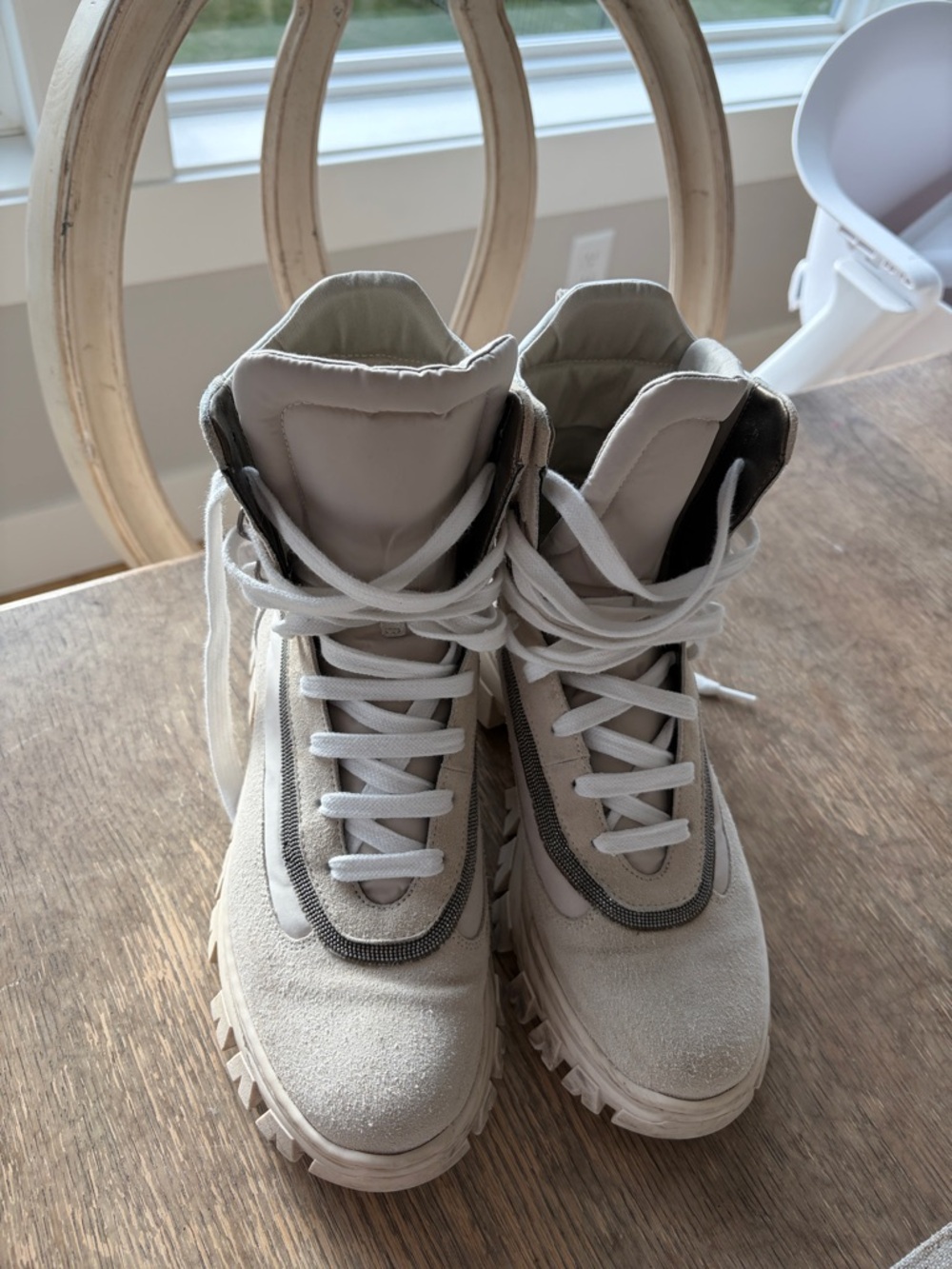 Brunello Cucinelli 
Lace-Up High-Top Sneakers in Light Beige and White  38,5